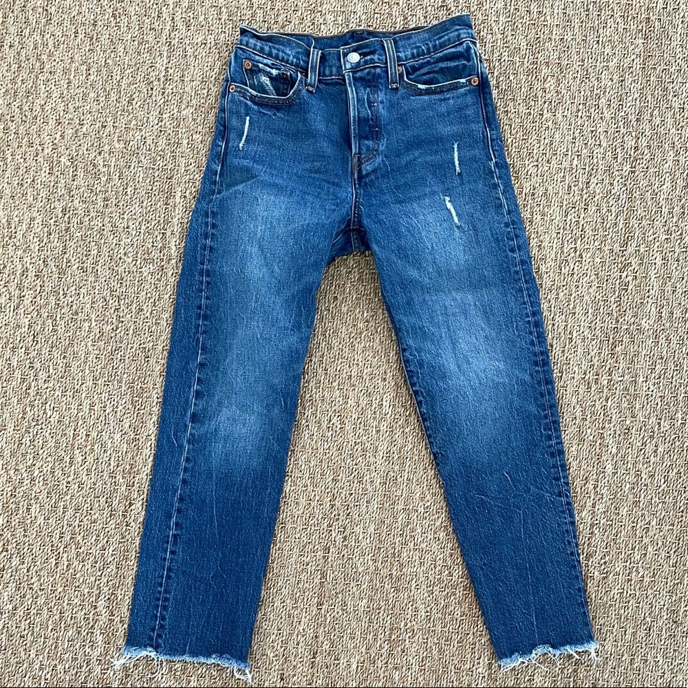 Levi’s wedgie crop size 25 worn once